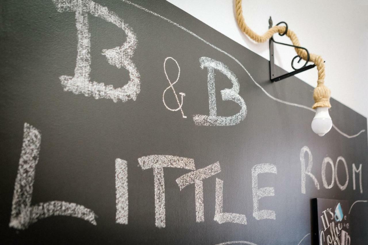 Little Room ซาแลร์โน ภายนอก รูปภาพ