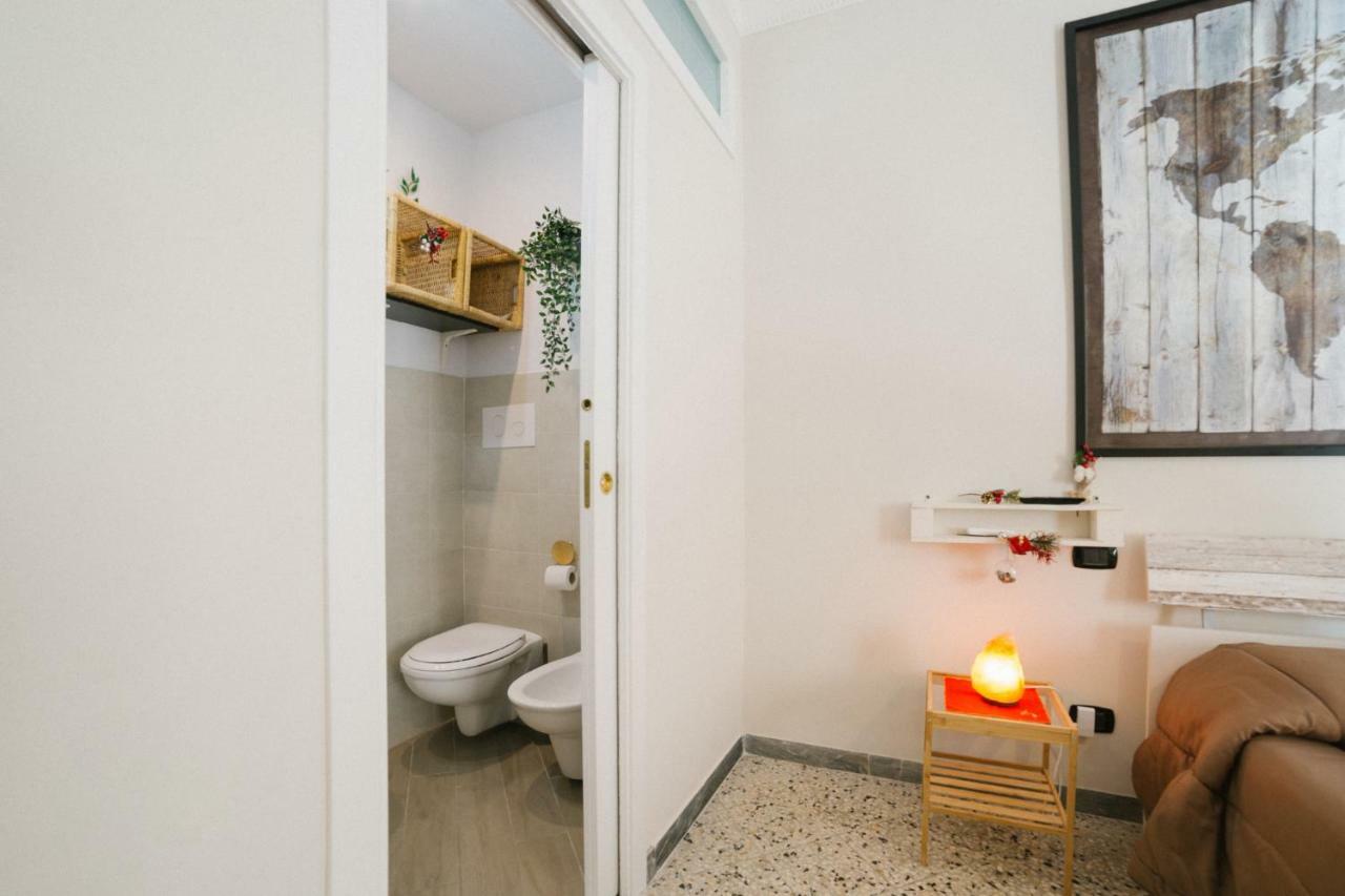 Little Room ซาแลร์โน ภายนอก รูปภาพ